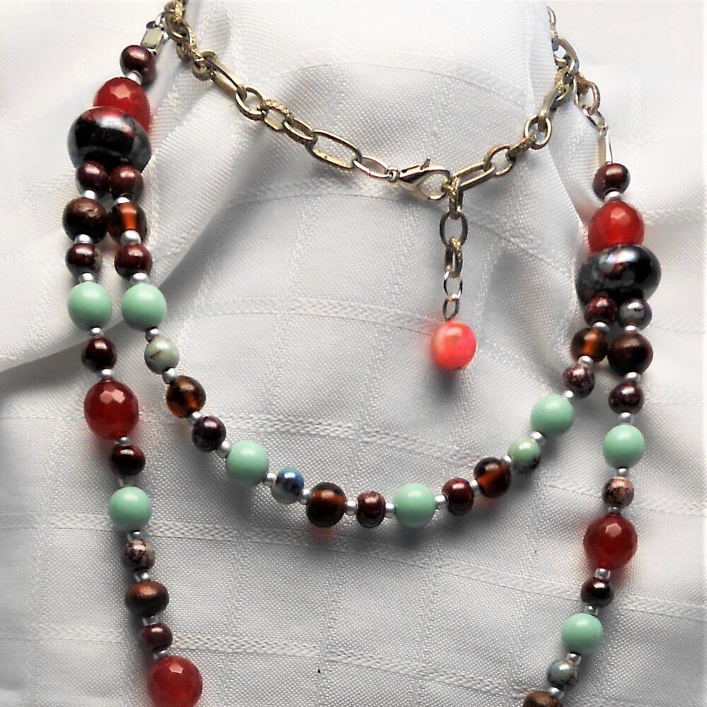 No693 Handmade necklace, bracelet & earrings with polished stones & glass beads